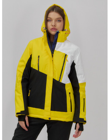 Женская горнолыжная куртка для активных женщин.