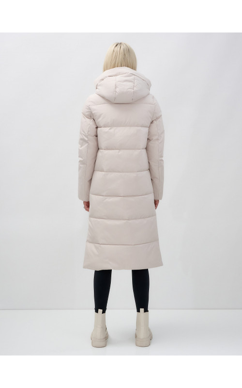 Длинный зимний пуховик с капюшоном для женщин.
