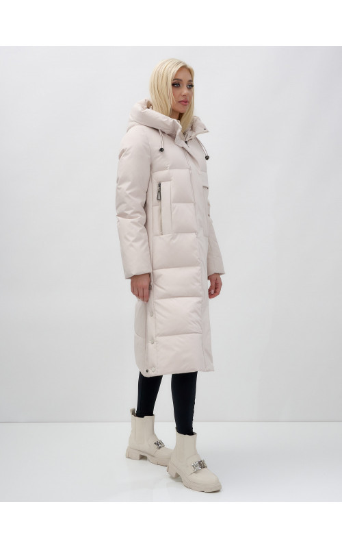 Длинный зимний пуховик с капюшоном для женщин.