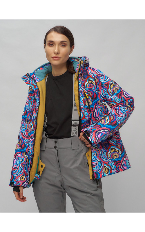 Женский горнолыжный костюм зимний.