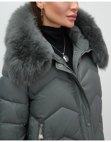 Пуховик для городской леди с мехом песца, защита от влаги и ветра