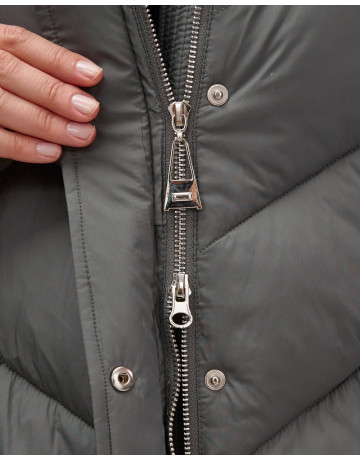 Пуховик для городской леди с мехом песца, защита от влаги и ветра