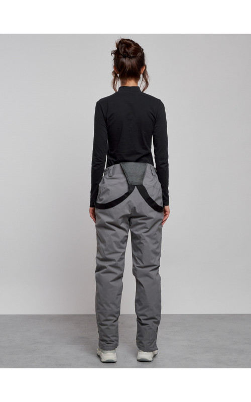 Женский горнолыжный комплект.