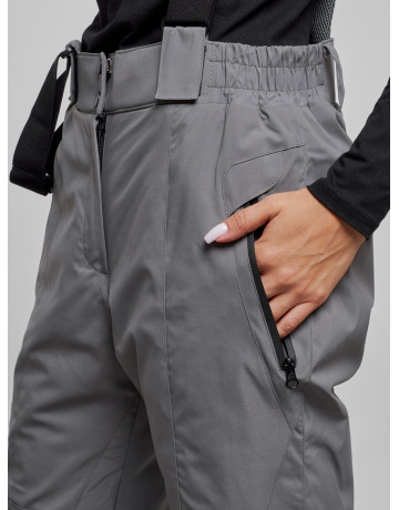 Женский горнолыжный комплект.