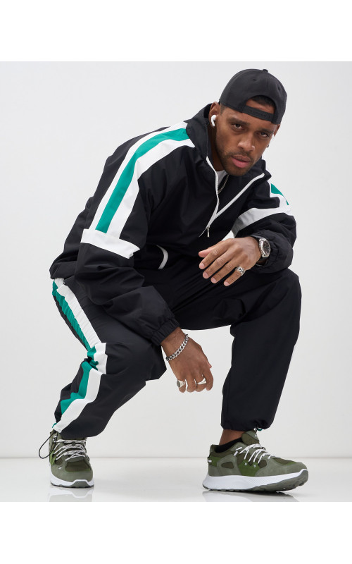 Мужской спортивный костюм чёрный, весна-лето, для активного отдыха в Тюмени