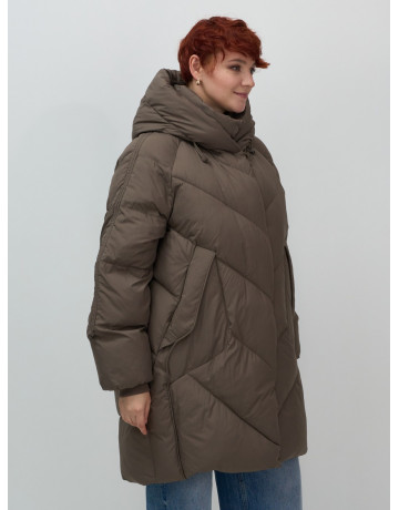 Длинный женский пуховик для зимы.