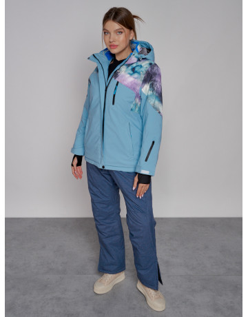 Женская горнолыжная куртка большого размера для зимних приключений.