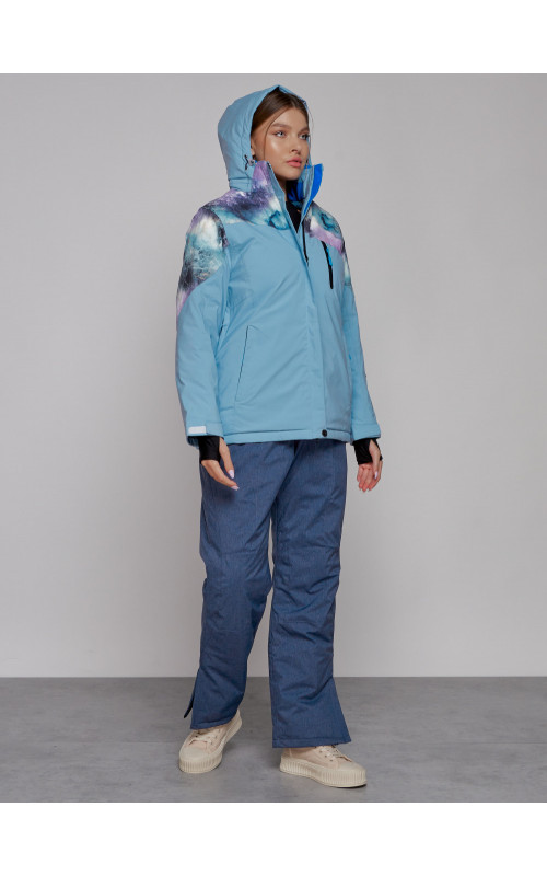 Женская горнолыжная куртка большого размера для зимних приключений.