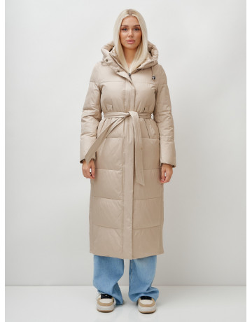 Тёплый женский пуховик с поясом и капюшоном.