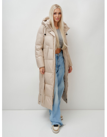 Тёплый женский пуховик с поясом и капюшоном.