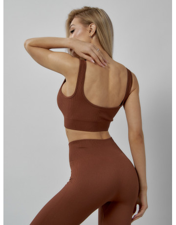 Женский спортивный костюм для фитнеса.