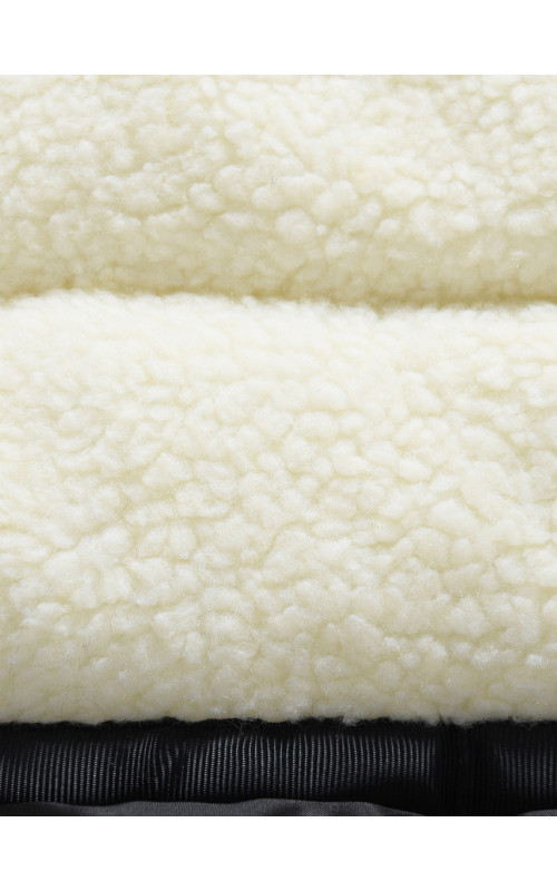 Парка для мальчика зимняя с внутренними лямками.