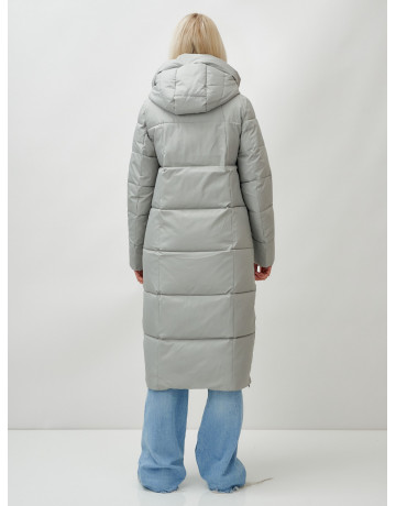 Зимний женский пуховик с капюшоном.