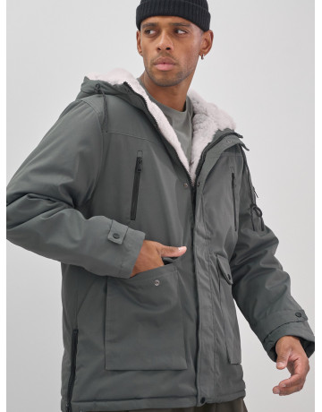 Мужская зимняя удлиненная парка с мехом, серого цвета. в Тюмени
