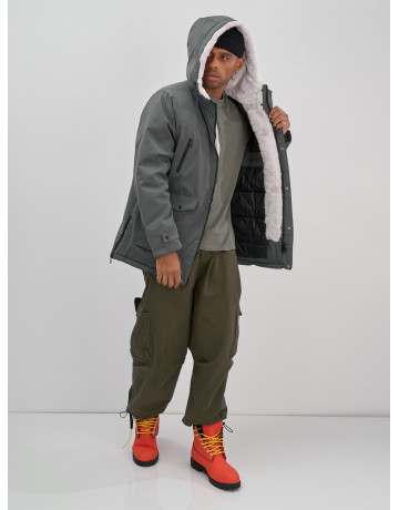 Мужская зимняя удлиненная парка с мехом, серого цвета. в Тюмени