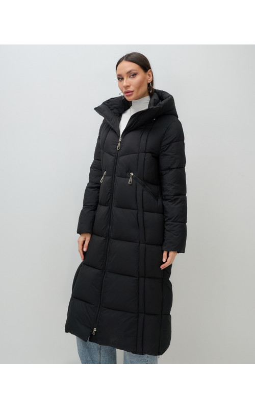 Длинный зимний пуховик для женщин с капюшоном.