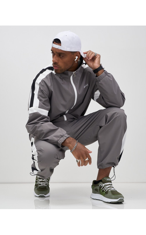 Мужской спортивный костюм для весны и лета, серый, для спорта. в Тюмени