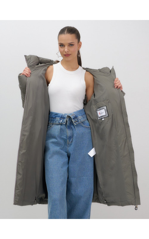 Длинный зимний пуховик с капюшоном для женщин