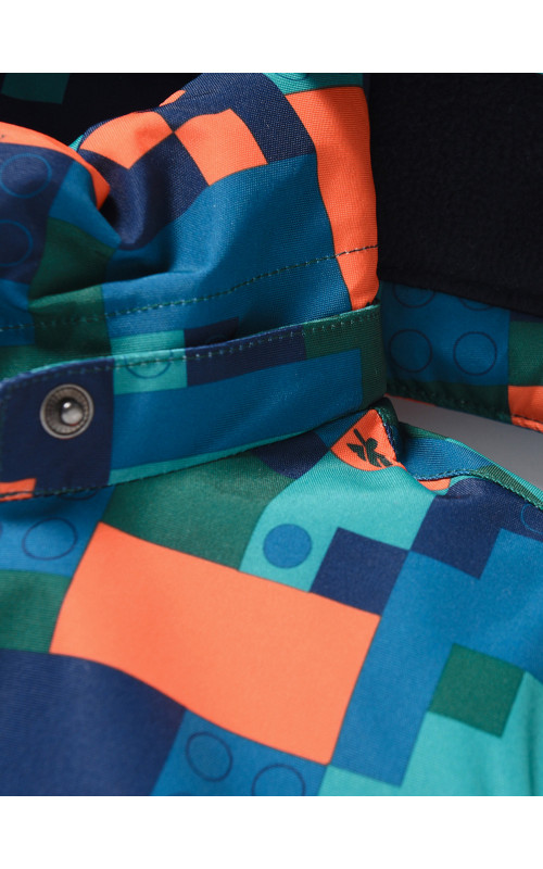 Зимний комбинезон для мальчика: активный отдых и безопасность