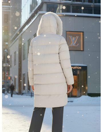 Длинный зимний пуховик с мехом песца.