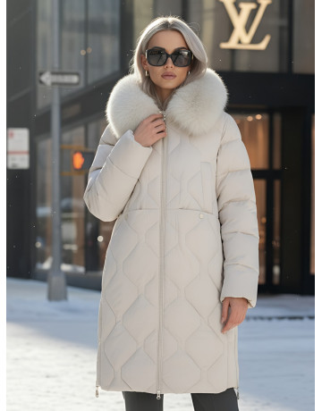 Длинный зимний пуховик с мехом песца.