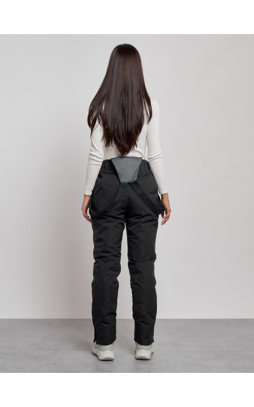 Женский горнолыжный комплект.