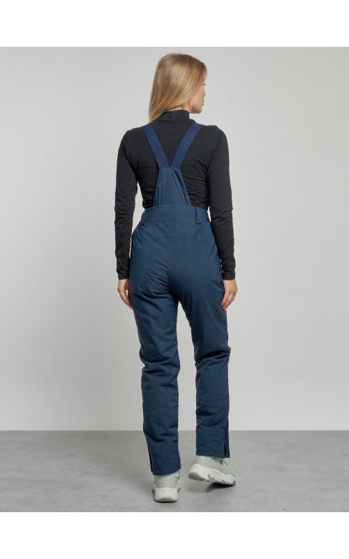 Женский горнолыжный костюм для зимних видов спорта.