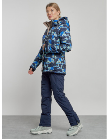 Женский горнолыжный костюм для зимних видов спорта.