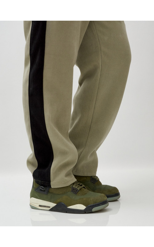 Мужской демисезонный спортивный костюм на флисе, светло-зелёный. в Тюмени