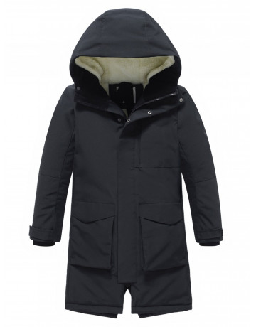 Зимняя парка для мальчика-подростка тёплая и практичная.