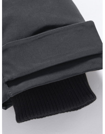 Зимняя парка для мальчика-подростка тёплая и практичная.