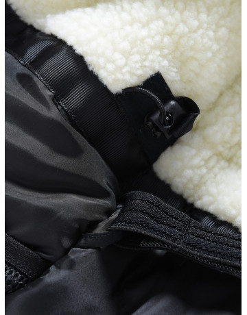 Зимняя парка для мальчика-подростка тёплая и практичная.