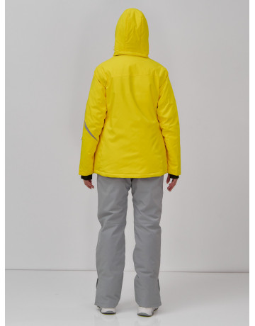 Женская горнолыжная куртка: стиль и защита для зимних склонов