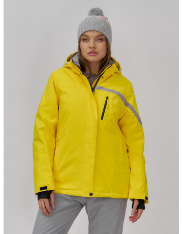 Женская горнолыжная куртка: стиль и защита для зимних склонов