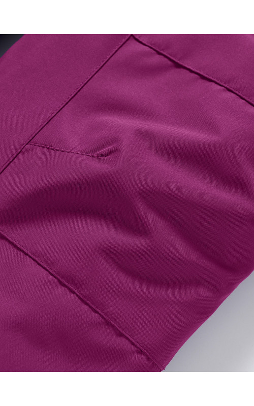 Зимний лыжный костюм для девочек: комфорт и защита на склонах