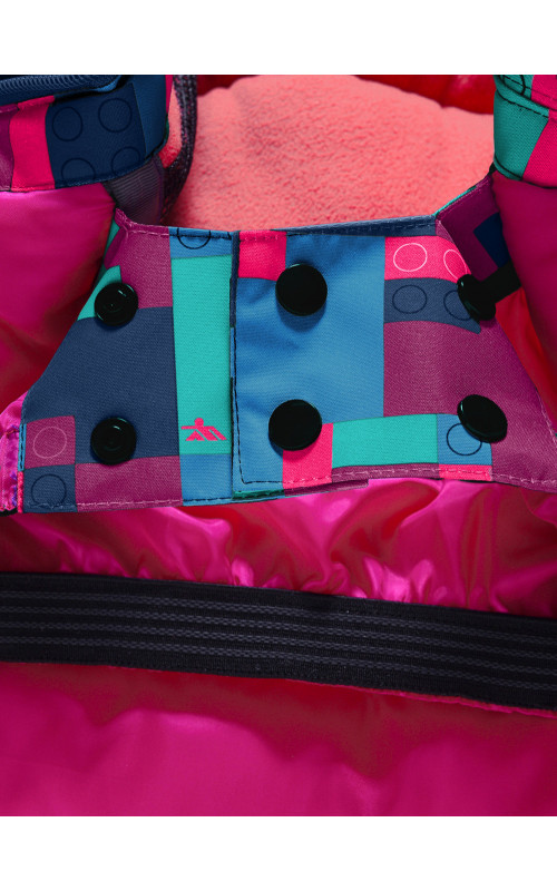 Зимний лыжный костюм для девочек: комфорт и защита на склонах