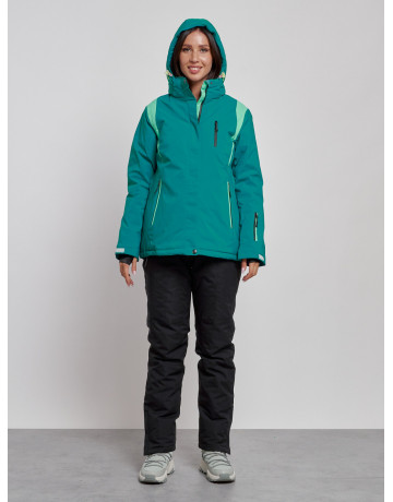 Женский горнолыжный костюм для зимних прогулок и спорта.