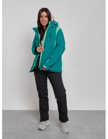 Женский горнолыжный костюм для зимних прогулок и спорта.