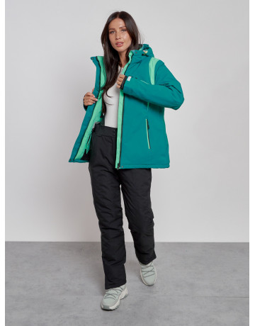 Женский горнолыжный костюм для зимних прогулок и спорта.