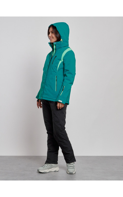 Женский горнолыжный костюм для зимних прогулок и спорта.