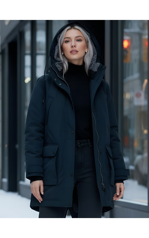 Женская зимняя парка с капюшоном, тёмно-синего цвета. в Тюмени