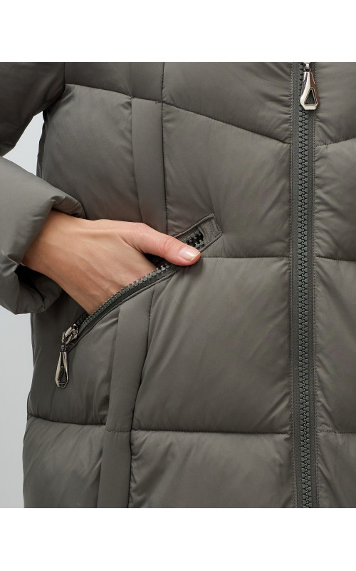 Длинный зимний пуховик с капюшоном для женщин