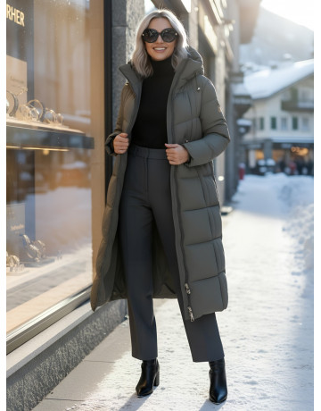 Длинный зимний пуховик с капюшоном для женщин