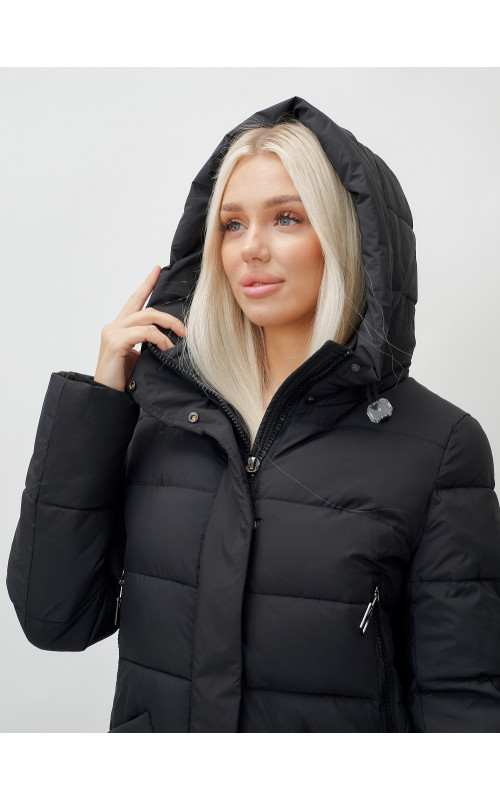 Длинный зимний пуховик с капюшоном для женщин.