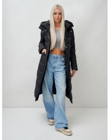 Длинный зимний пуховик с капюшоном для женщин.