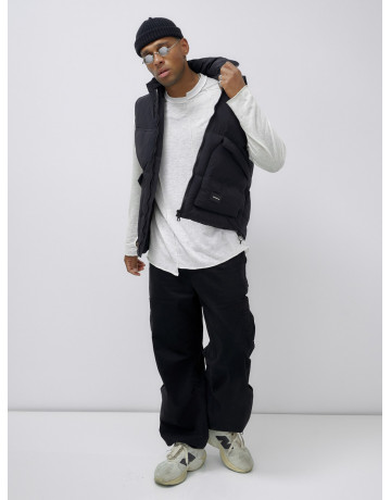 Стеганый зимний жилет для мужчин: защита от холода и стиль.