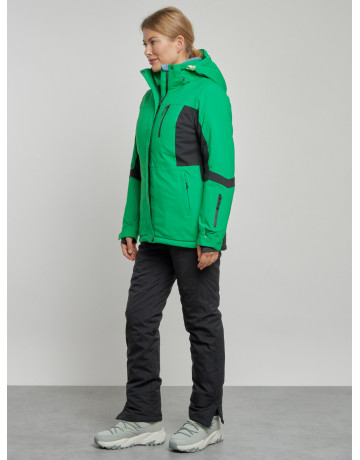 Женский горнолыжный костюм для зимних видов спорта.