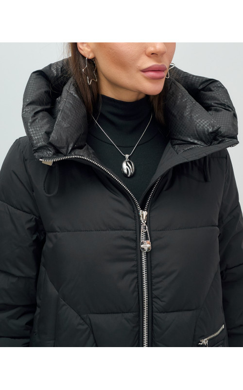 Пуховик зимний женский с капюшоном, чёрный. в Тюмени