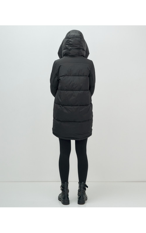 Пуховик зимний женский с капюшоном, чёрный. в Тюмени