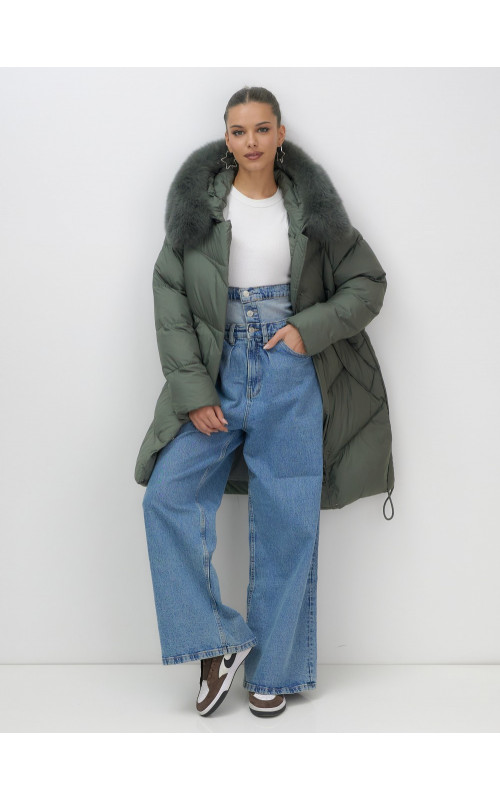 Длинный пуховик премиум-класса для зимы.